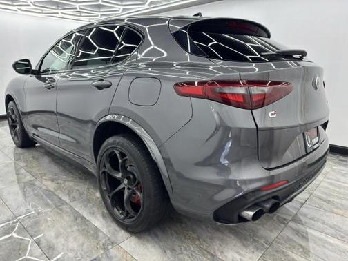 2019 Alfa Romeo Stelvio Quadrifoglio