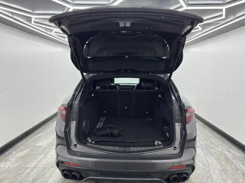 2019 Alfa Romeo Stelvio Quadrifoglio