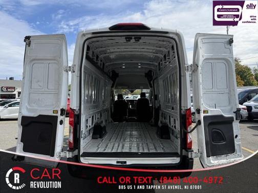 2022 Ford Transit-250 Base
