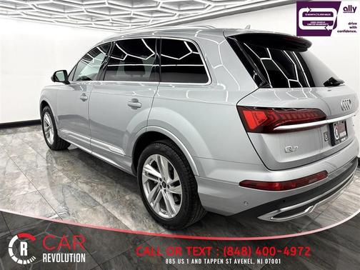 2024 Audi Q7 55 Premium Plus