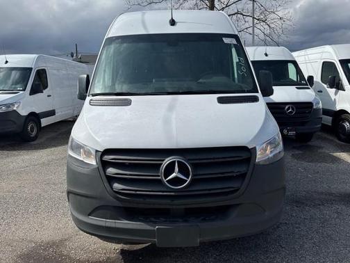 2023 Mercedes-Benz Sprinter 2500 HR GAS 170''
