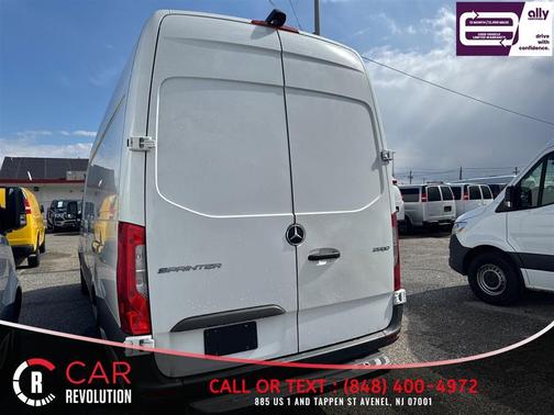 White 2023 Mercedes-Benz Sprinter 2500 HR GAS 170''