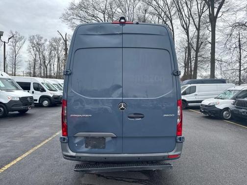 2019 Mercedes-Benz Sprinter 2500 HR 170''
