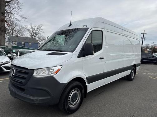 2023 Mercedes-Benz Sprinter 2500 HR GAS 170''