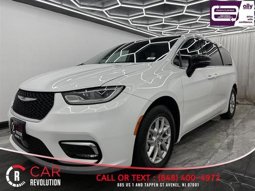 2024 Chrysler Pacifica Touring-L