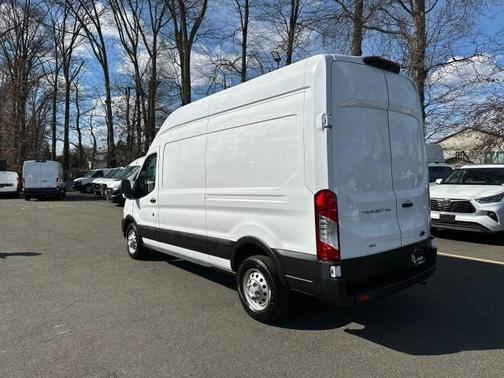2022 Ford Transit-250 Base