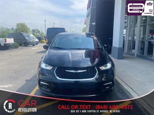 Black 2023 Chrysler Pacifica Touring-L