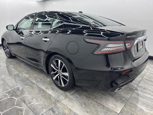 2023 Nissan Maxima SV