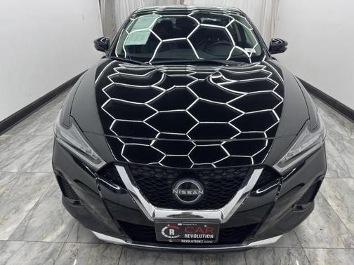 2023 Nissan Maxima SV
