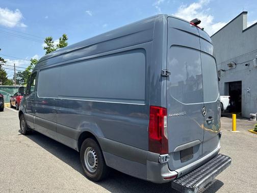 2019 Mercedes-Benz Sprinter 2500 HR 170''