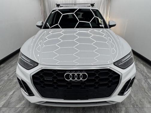 2023 Audi Q5 45 S line Premium Plus
