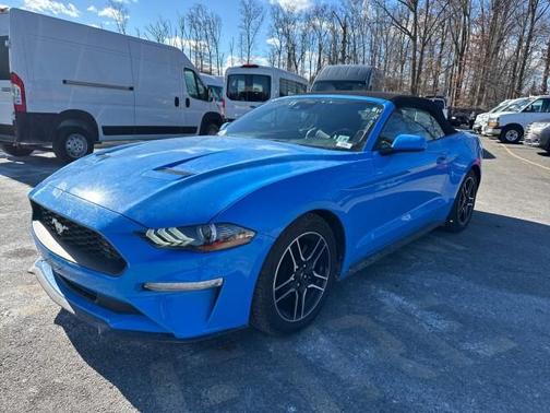 2022 Ford Mustang EcoBoost Premium