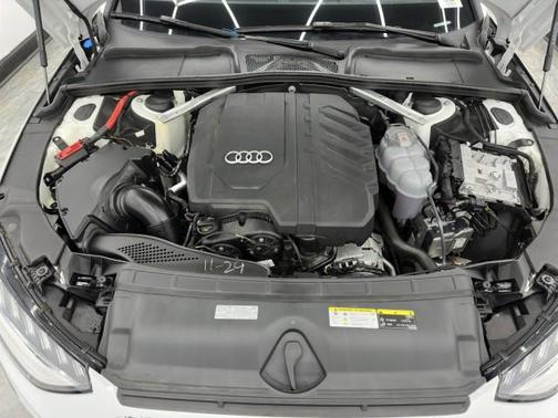 2022 Audi A4 45 S line Premium Plus