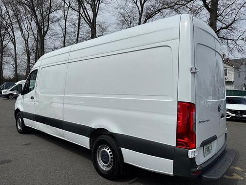 2023 Mercedes-Benz Sprinter 2500 HR GAS 170''