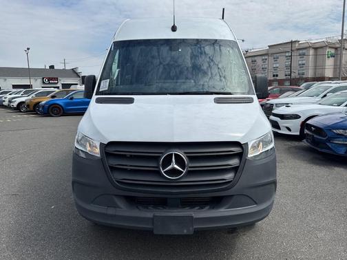 2023 Mercedes-Benz Sprinter 2500 HR GAS 170''