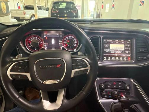 2015 Dodge Challenger SXT Plus