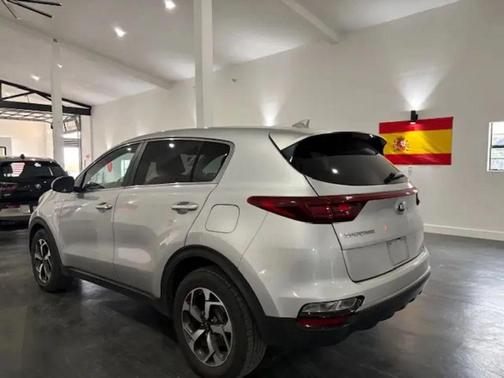 2020 Kia Sportage LX