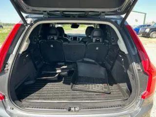 2017 Volvo XC90 T6 Momentum