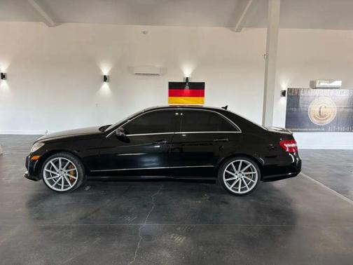 2013 Mercedes-Benz E-Class 4MATIC