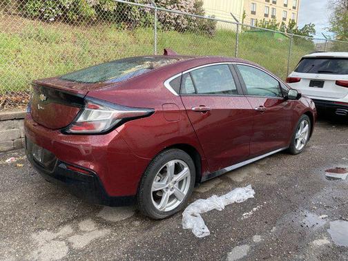 2017 Chevrolet Volt LT
