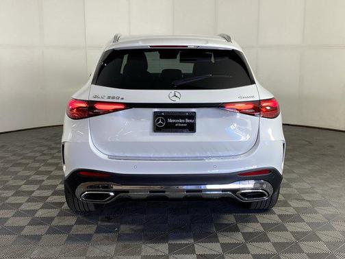 2025 Mercedes-Benz GLC 350e Base