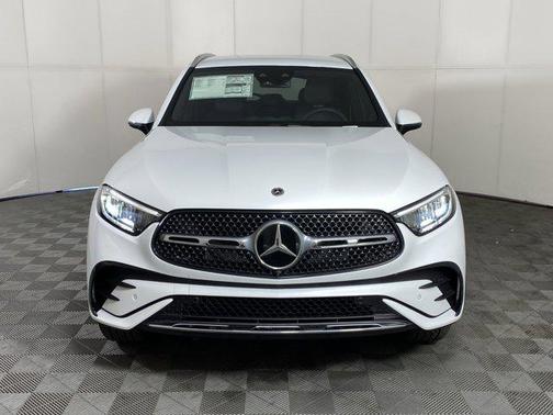 2025 Mercedes-Benz GLC 350e Base