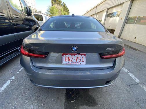 2025 BMW 330 i xDrive