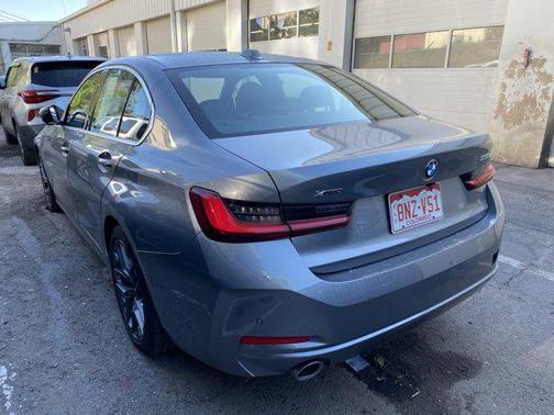 2025 BMW 330 i xDrive