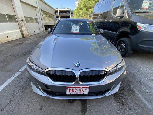 2025 BMW 330 i xDrive