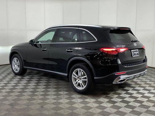 2026 Mercedes-Benz GLC 300 4MATIC