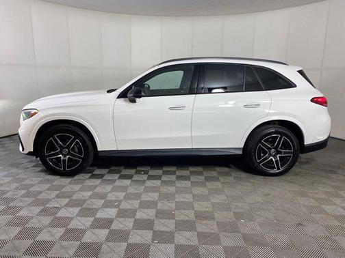 2026 Mercedes-Benz GLC 300 4MATIC