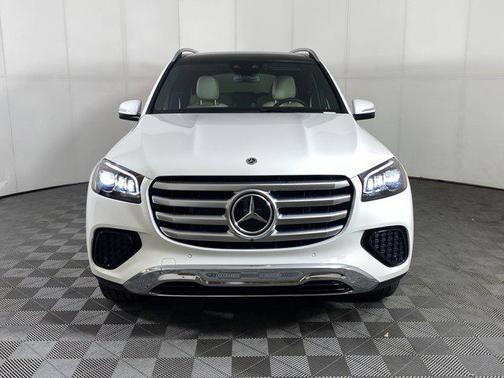 2025 Mercedes-Benz GLS 450 4MATIC