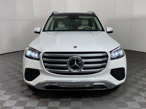 2026 Mercedes-Benz GLS 450 4MATIC