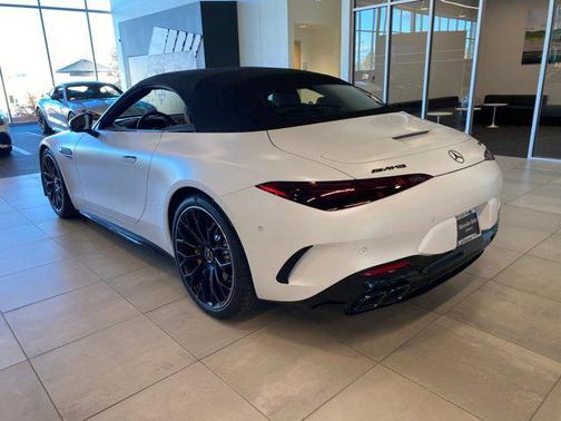 2026 Mercedes-Benz AMG SL 63 Base