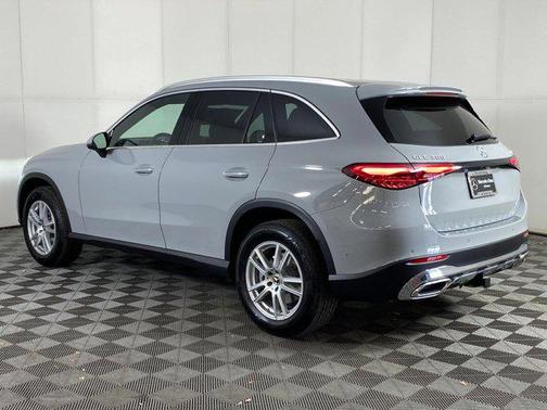 2026 Mercedes-Benz GLC 300 4MATIC