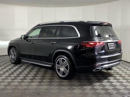 2025 Mercedes-Benz GLS 450 4MATIC