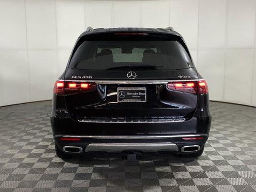 2025 Mercedes-Benz GLS 450 4MATIC