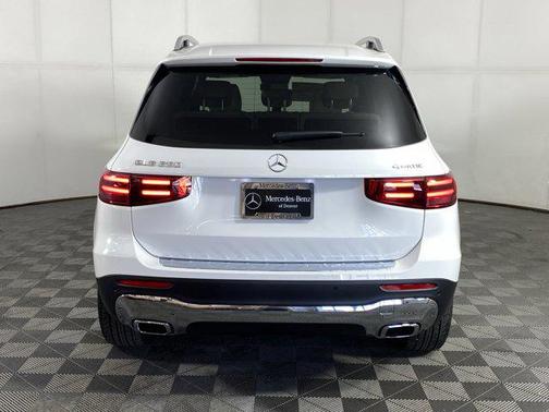 2025 Mercedes-Benz GLB 250 4MATIC