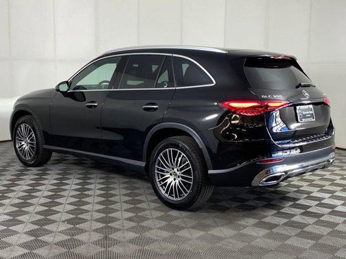 2026 Mercedes-Benz GLC 300 4MATIC