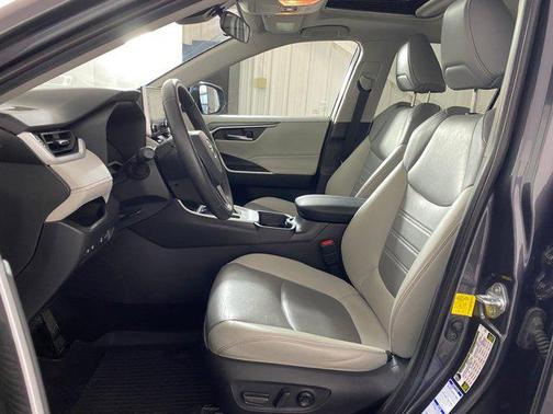 2020 Toyota RAV4 XLE Premium