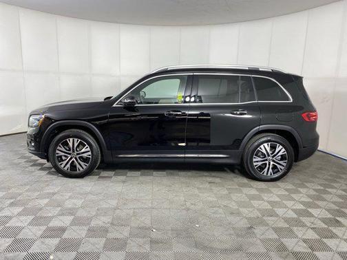 2025 Mercedes-Benz GLB 250 4MATIC