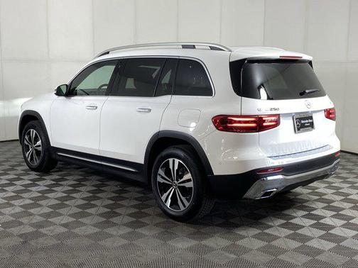 2025 Mercedes-Benz GLB 250 4MATIC