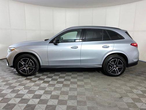 2026 Mercedes-Benz GLC 300 4MATIC