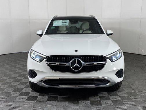 2025 Mercedes-Benz GLC 350e Base
