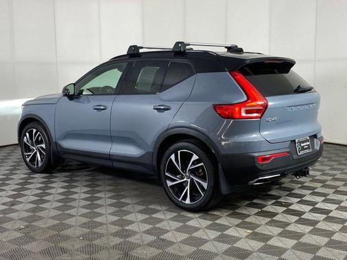2020 Volvo XC40 T5 R-Design