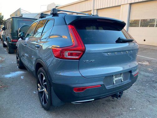 2020 Volvo XC40 T5 R-Design