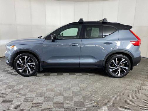 2020 Volvo XC40 T5 R-Design