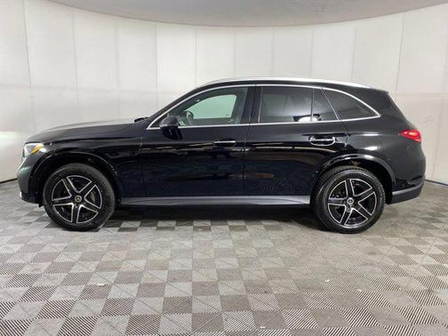 2026 Mercedes-Benz GLC 300 4MATIC