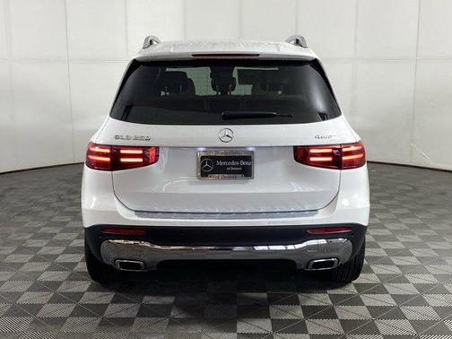 2025 Mercedes-Benz GLB 250 4MATIC