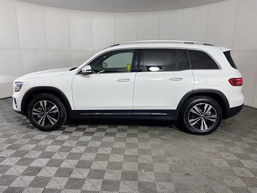 2025 Mercedes-Benz GLB 250 4MATIC